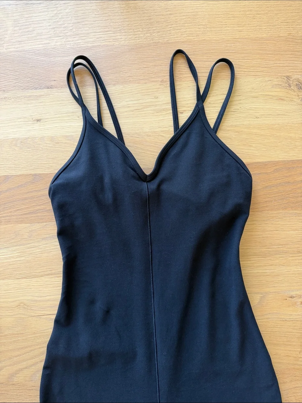 ALO Yoga streamlined black